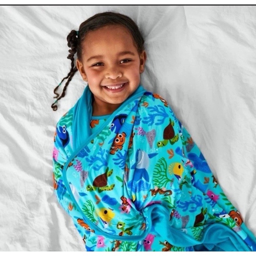 Disney x Little Sleepies Nemo's Reef Cloud Blanket NIB L 50x50in Bamboo Retired - Picture 3 of 6